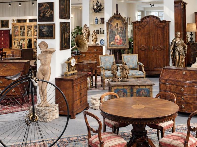 Mobili d'antiquariato