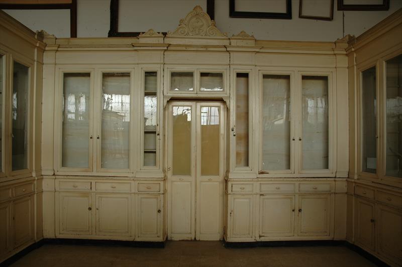 Farmacia Neoclassica da restaurare