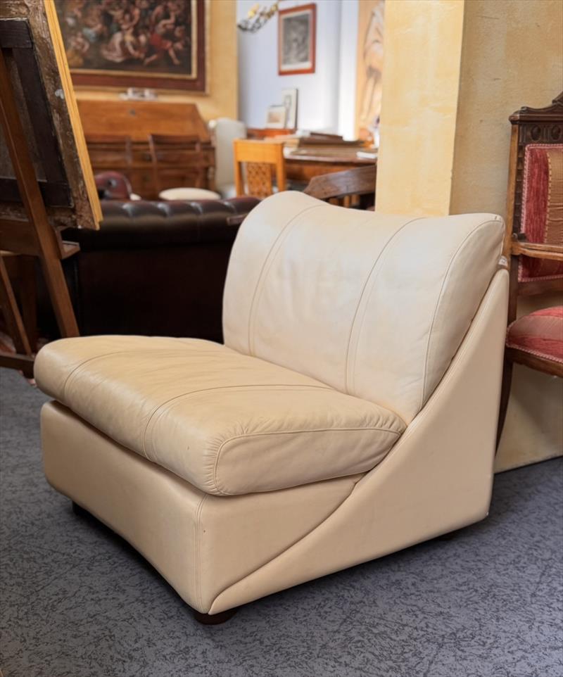 Cult collection: custom Poltrona Frau armchair for Studio 54