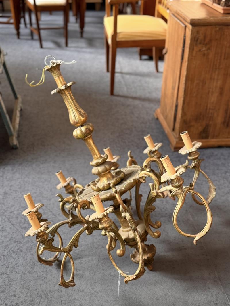 18th-century gilded chandelier — a rare find