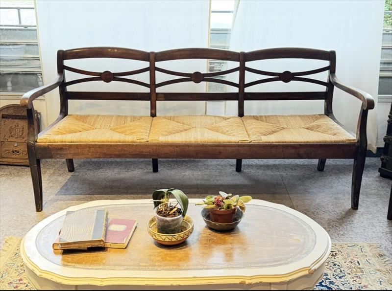 Divanetto Cortonese dei primi dell’Ottocento